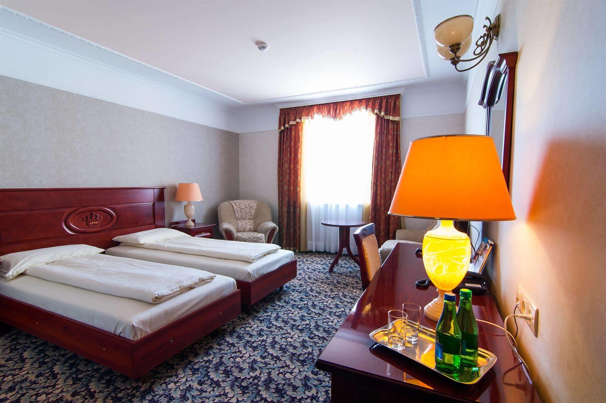 Hotel Windsor W Jachrance Jachranka Dış mekan fotoğraf