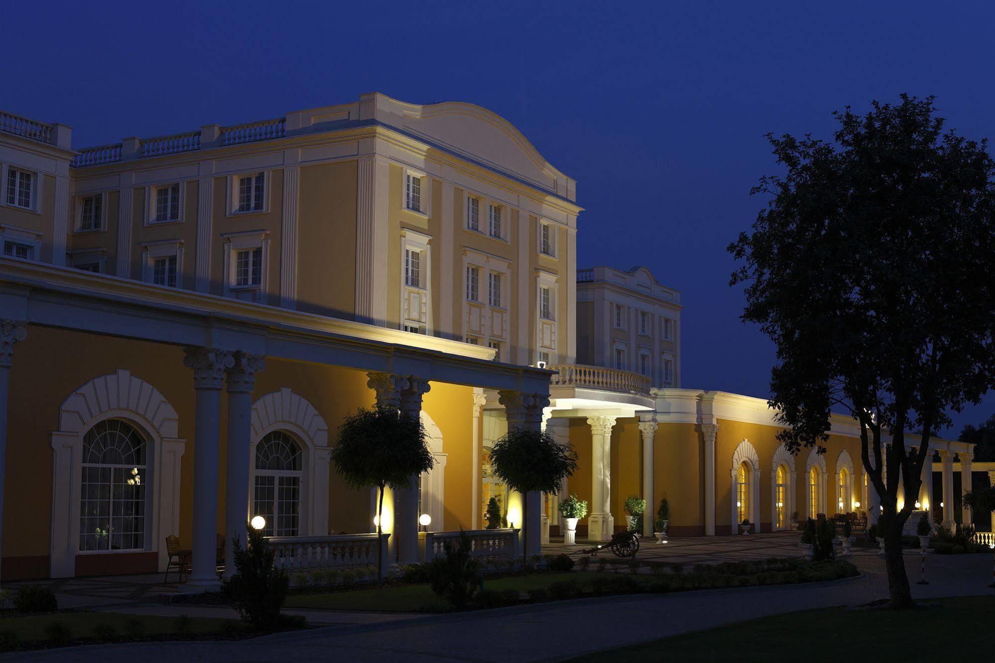 Hotel Windsor W Jachrance Jachranka Dış mekan fotoğraf