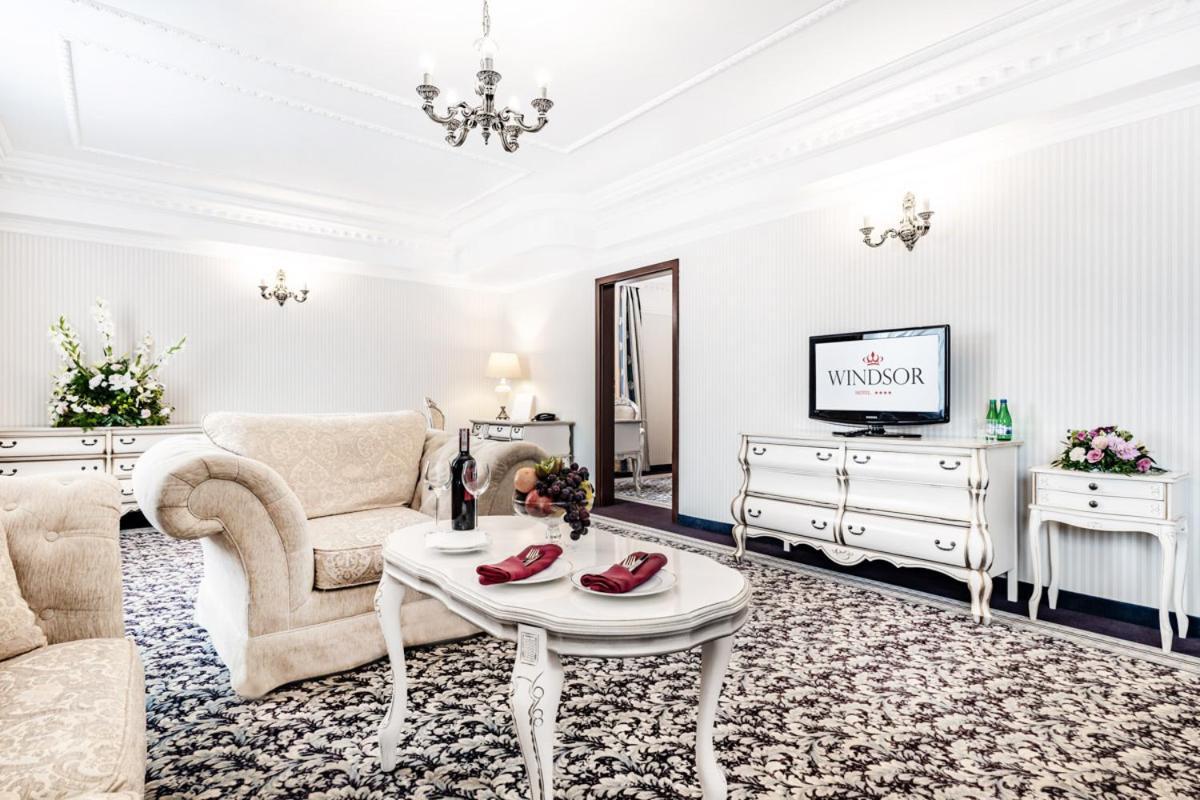 Hotel Windsor W Jachrance Jachranka Dış mekan fotoğraf
