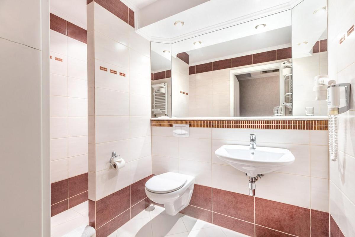 Hotel Windsor W Jachrance Jachranka Dış mekan fotoğraf